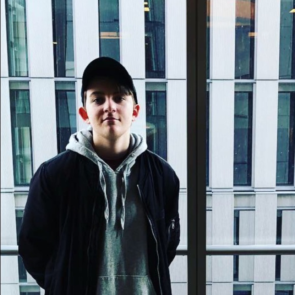 Meet your Posher, Joshua